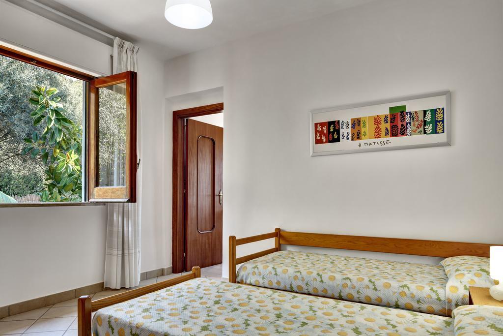Ferienwohnung Matisse Nerano By Gocce Marina del Cantone Zimmer foto