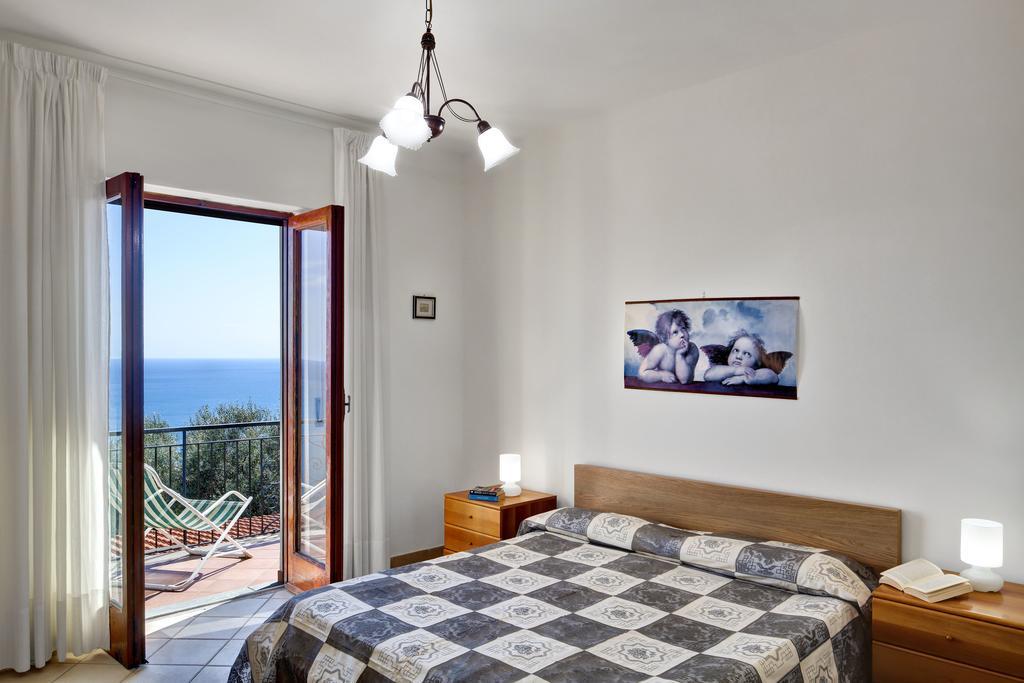 Ferienwohnung Matisse Nerano By Gocce Marina del Cantone Zimmer foto